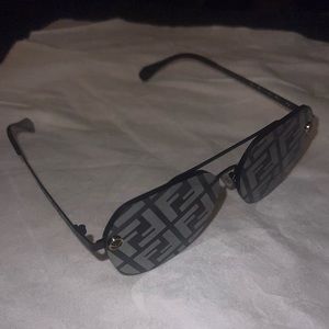 F black mono  sunglasses
